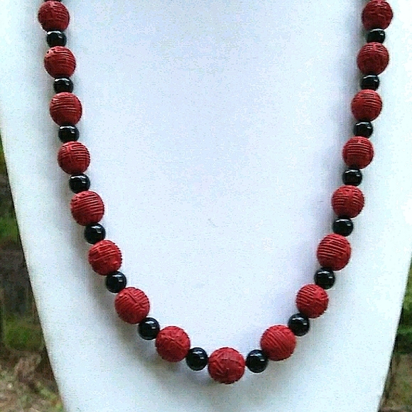 *UNSIGNED BOOK PC* c'70s Carved Chinese Longevity Bead Necklace - Picture 6 of 13